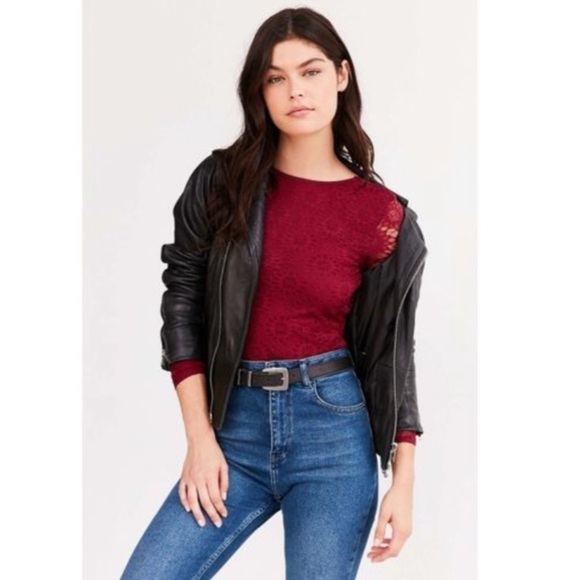 🔥SALE NWOT Urban Outfitters Loralie Lace Bodysuit - Picture 3 of 8